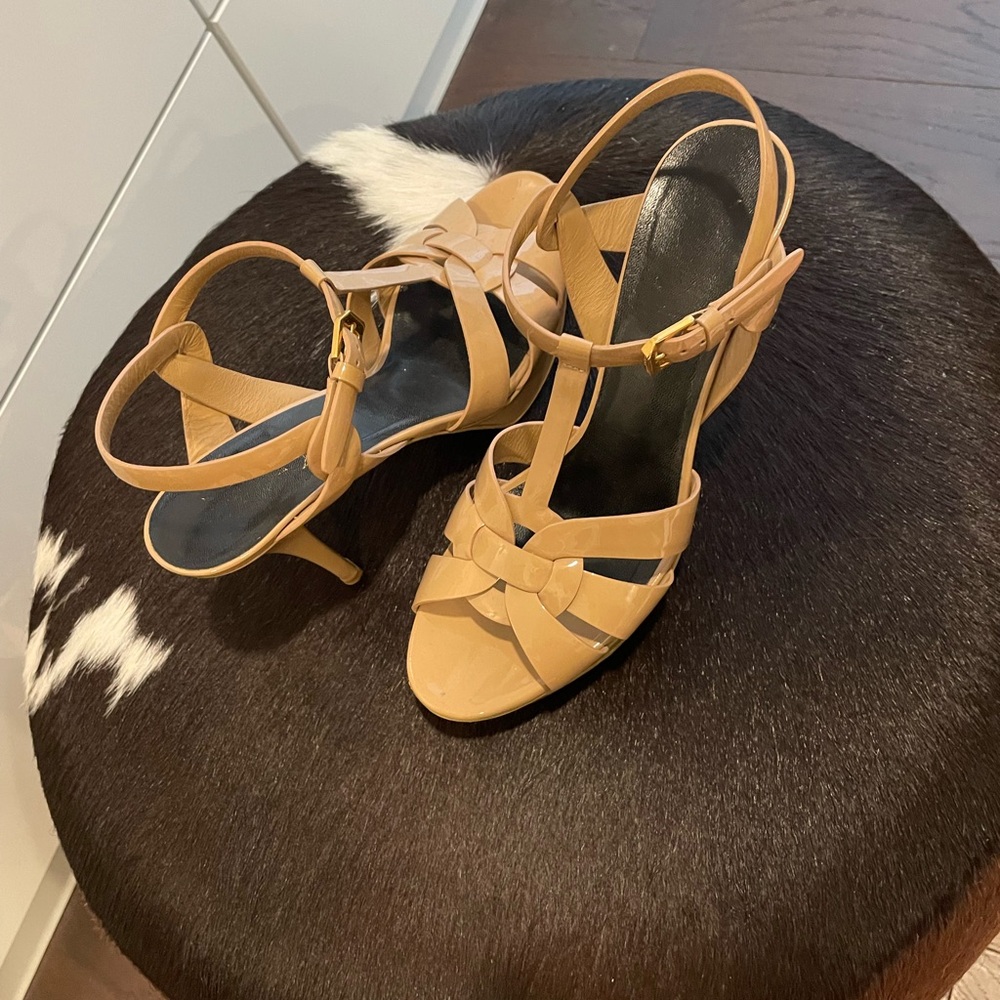 YSL TRIBUTE : the lower heel